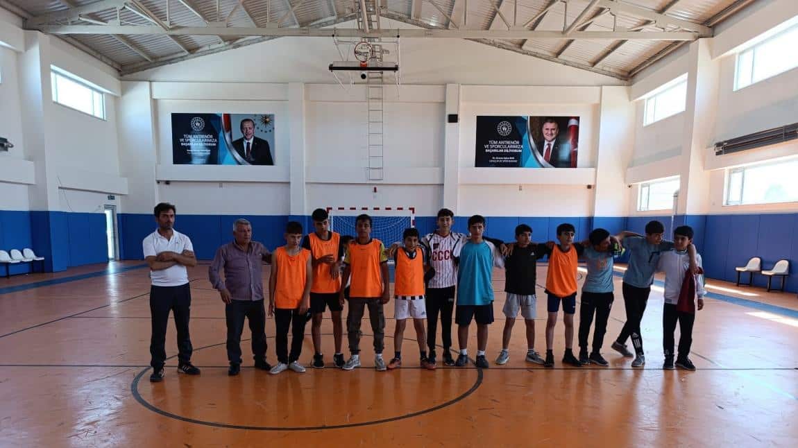  Futsal Turnuvasında Okulumuz İlçe Birincisi